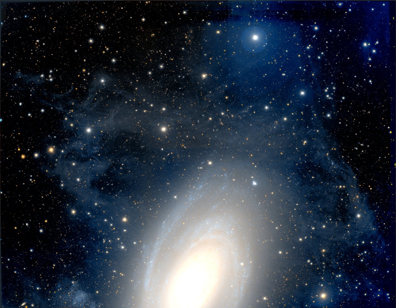 Nová snímka hala galaxie M 81