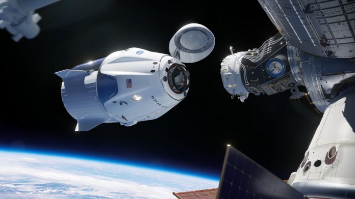SpaceX prepisuje dejiny kozmických letov