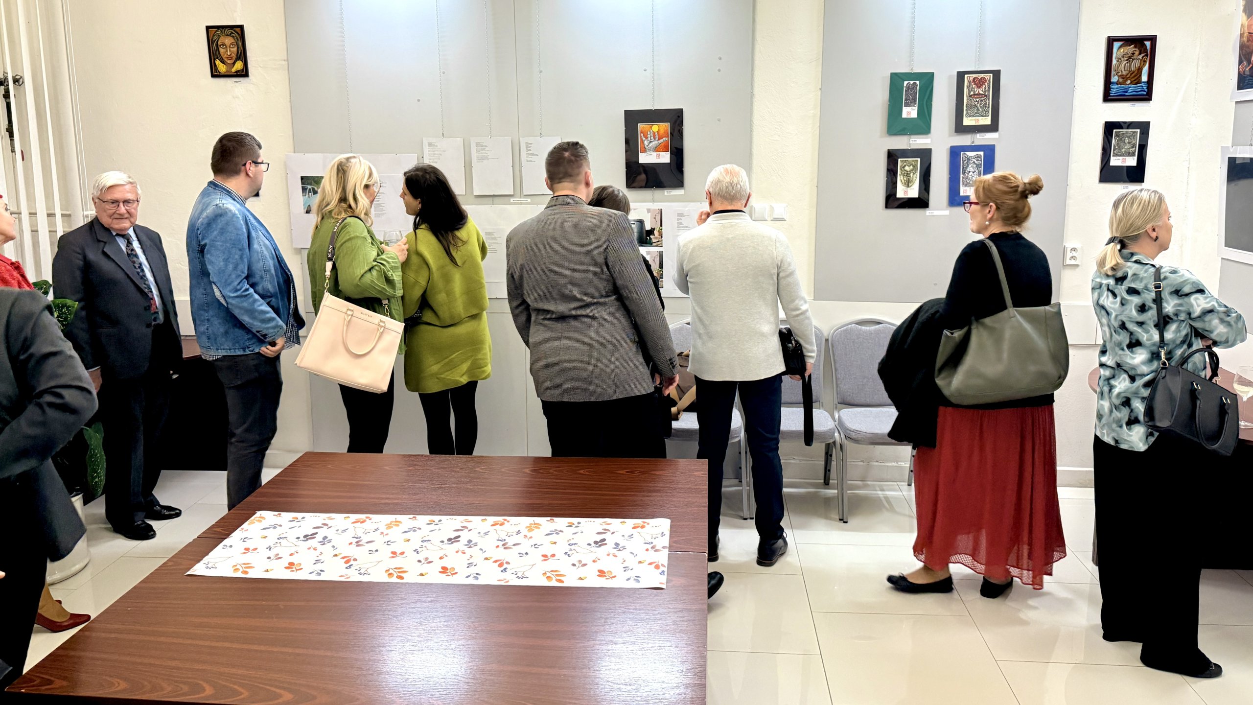 Autorská výstava - Ján Čižmár a synovia " ZO DNA HORIACEJ RIEKY"