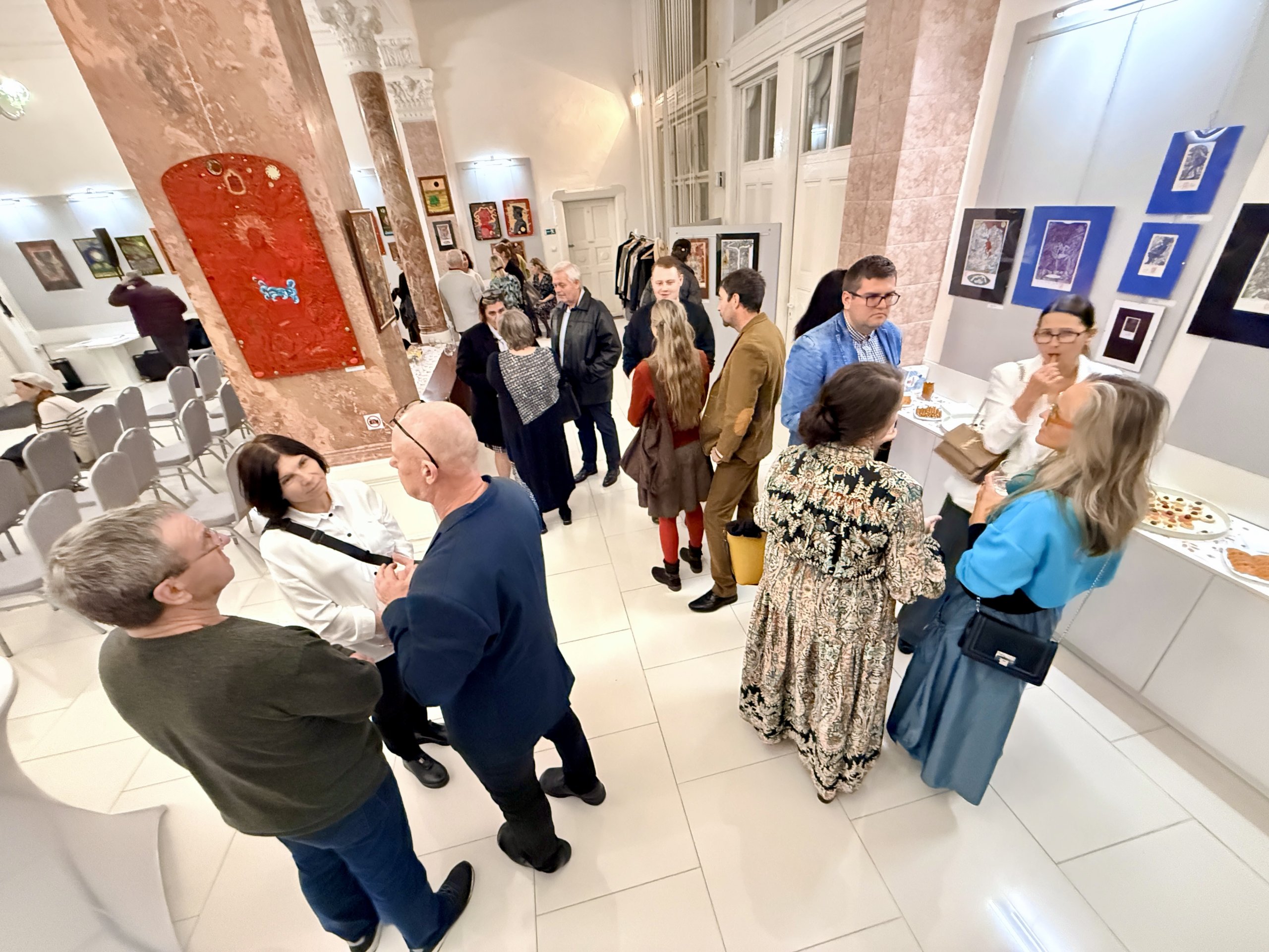 Autorská výstava - Ján Čižmár a synovia " ZO DNA HORIACEJ RIEKY"