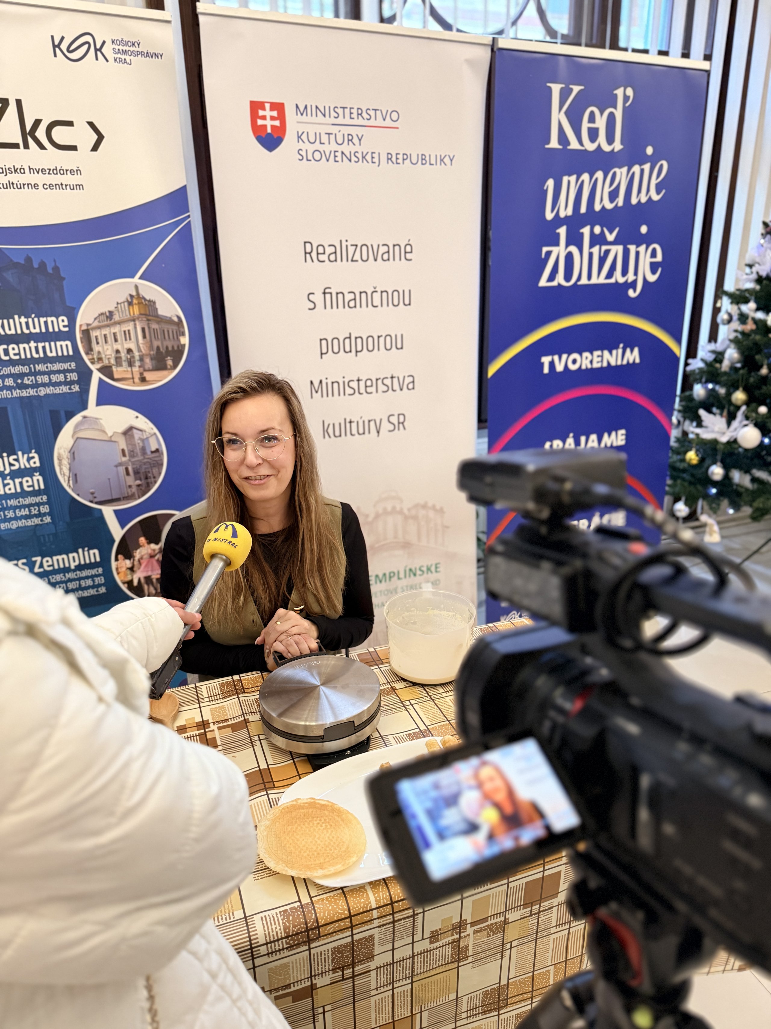 KEĎ UMENIE ZBLIŽUJE – tvorivé viacgeneračné stretnutia 2025