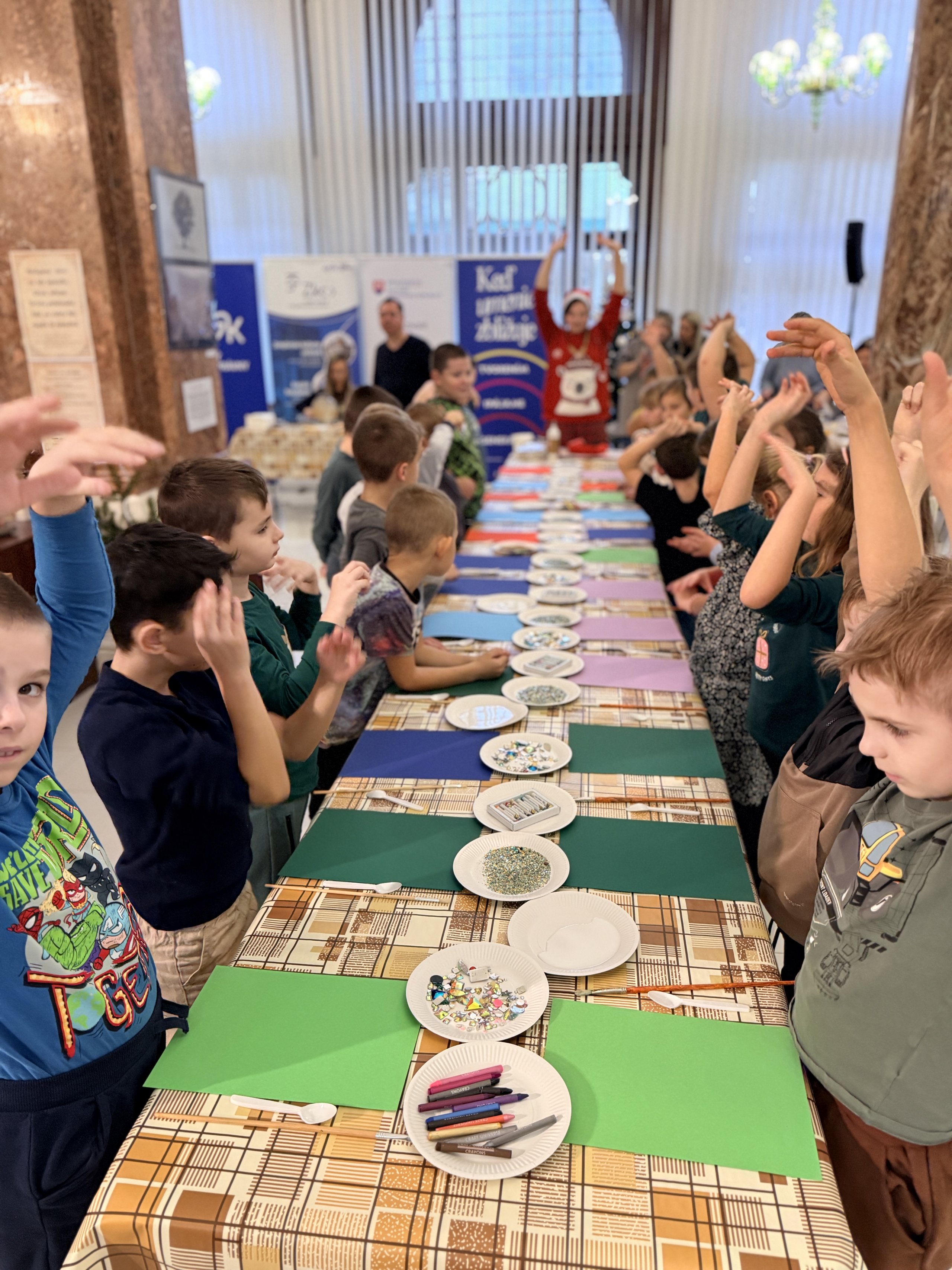 KEĎ UMENIE ZBLIŽUJE – tvorivé viacgeneračné stretnutia 2025