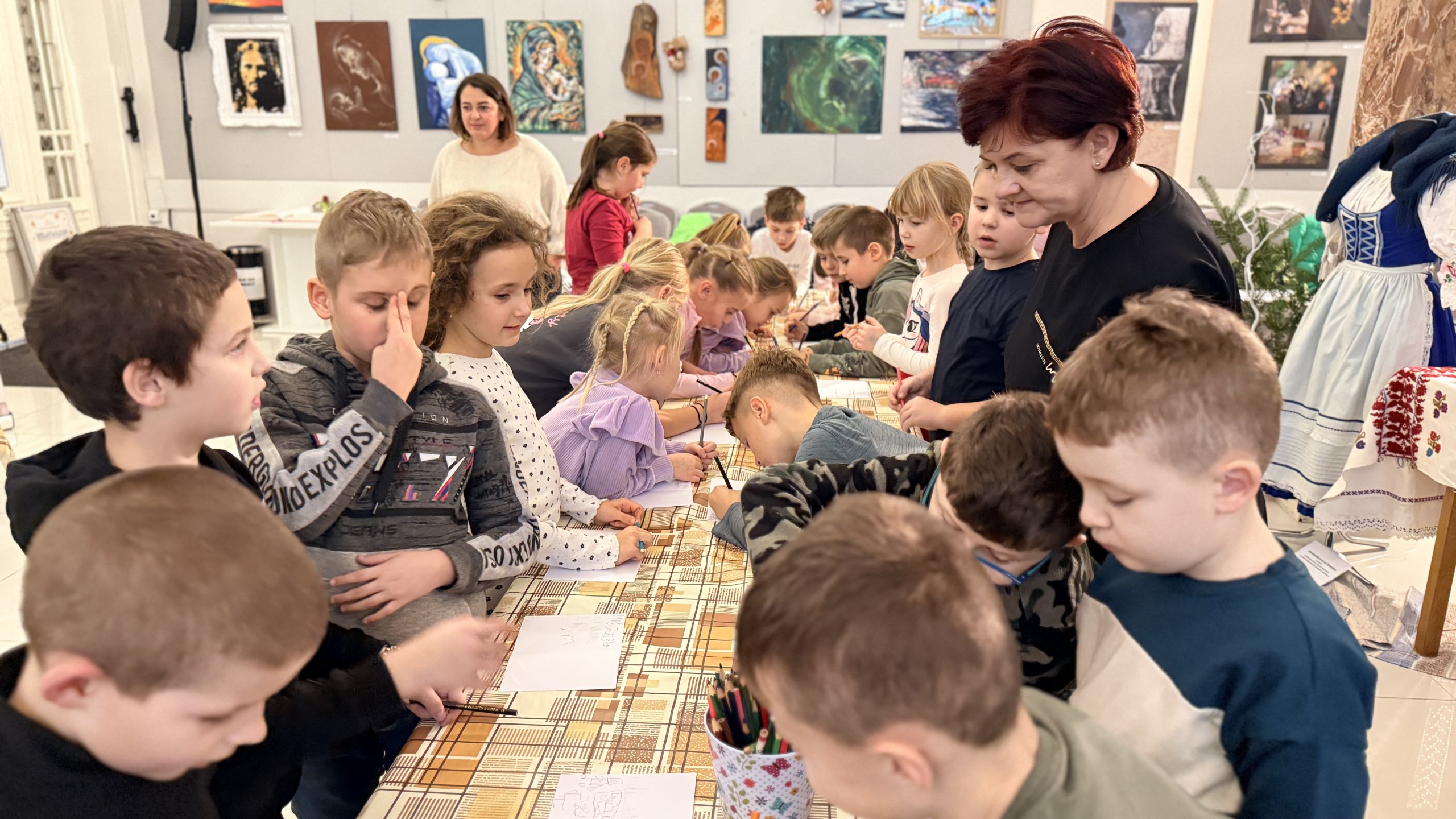 KEĎ UMENIE ZBLIŽUJE – tvorivé viacgeneračné stretnutia 2025