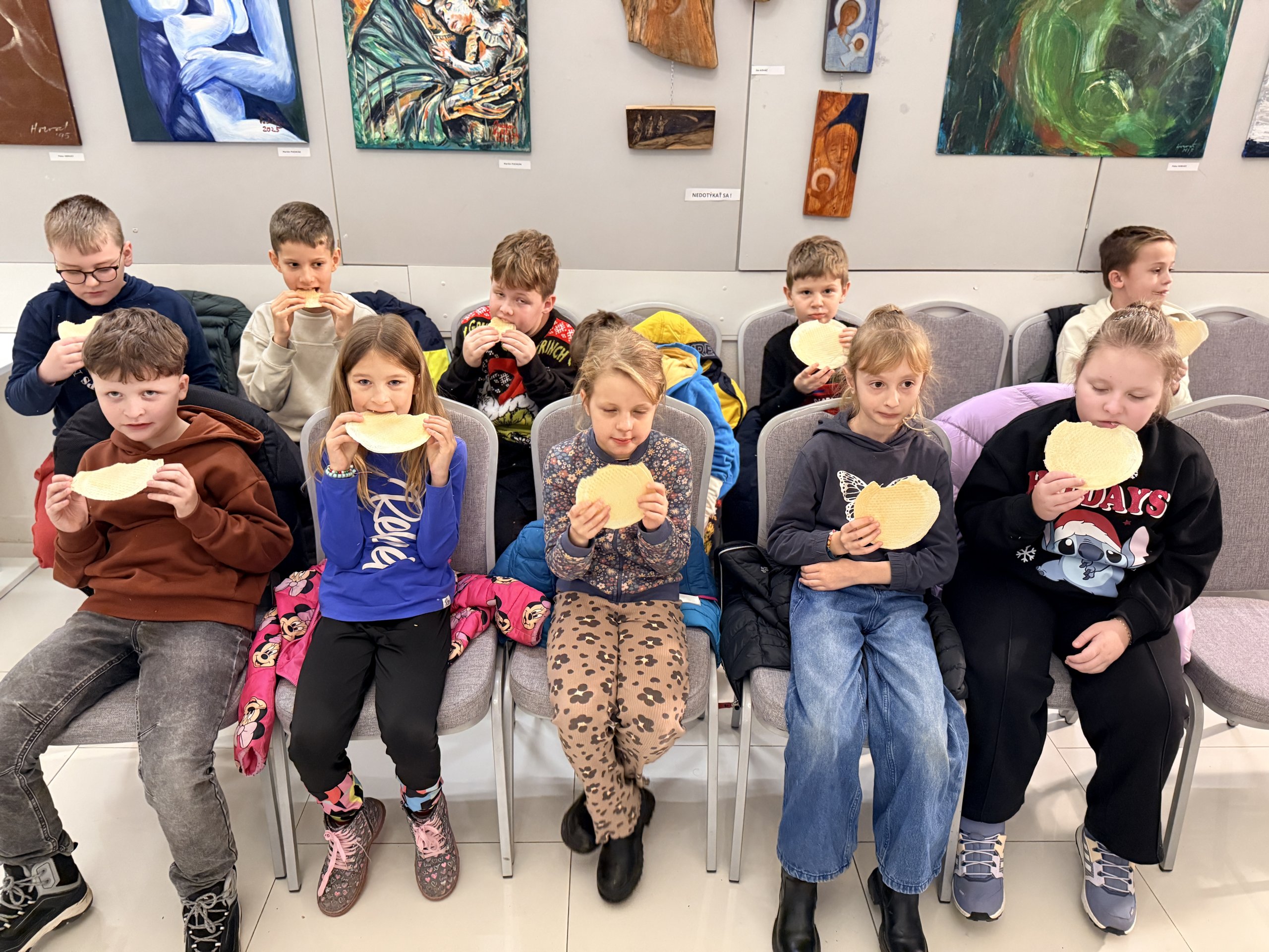 KEĎ UMENIE ZBLIŽUJE – tvorivé viacgeneračné stretnutia 2025