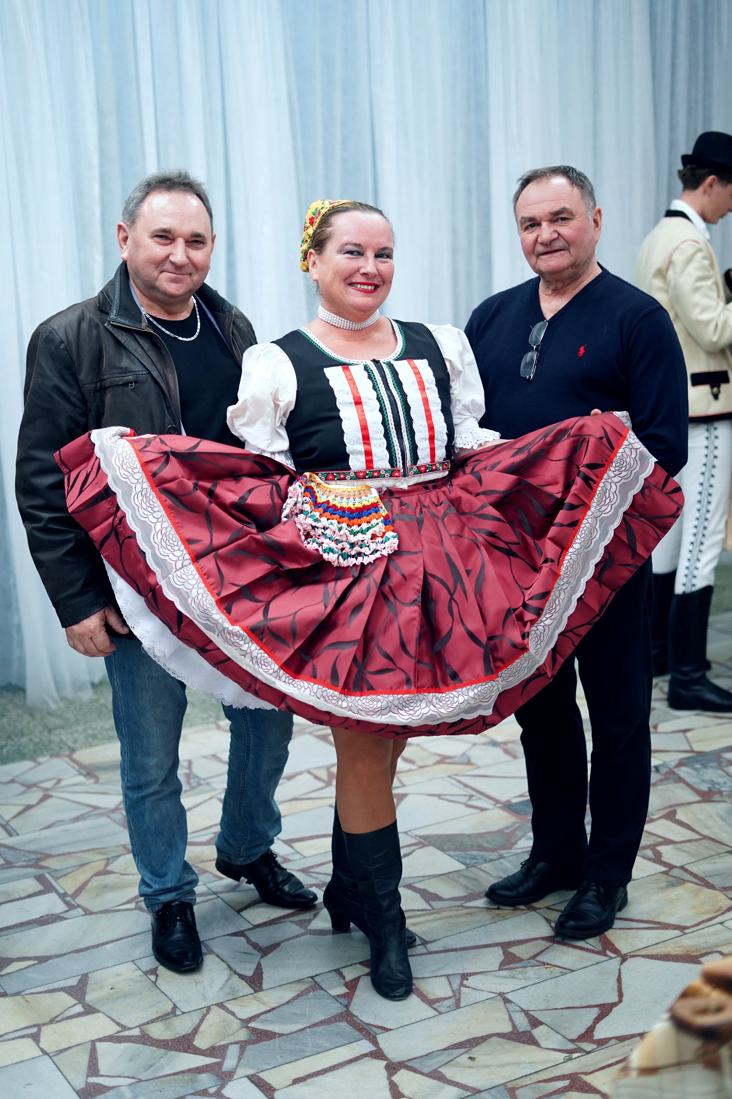 SVETLO TRADÍCIÍ  festival kolied a zvykov