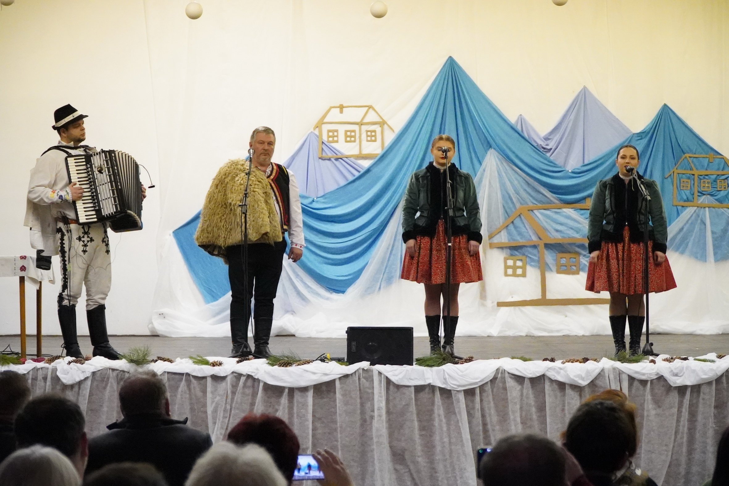 SVETLO TRADÍCIÍ  festival kolied a zvykov