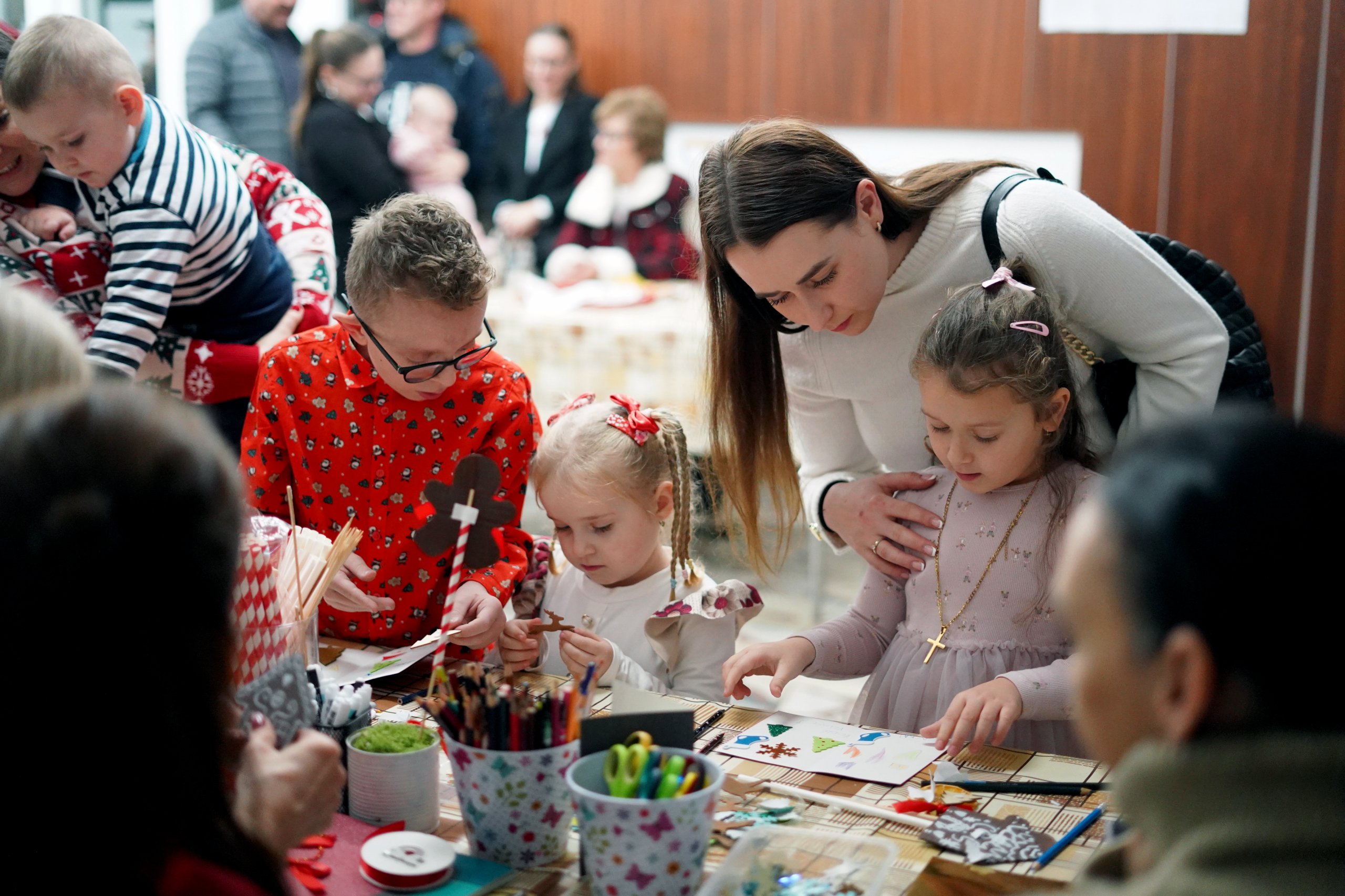 SVETLO TRADÍCIÍ  festival kolied a zvykov