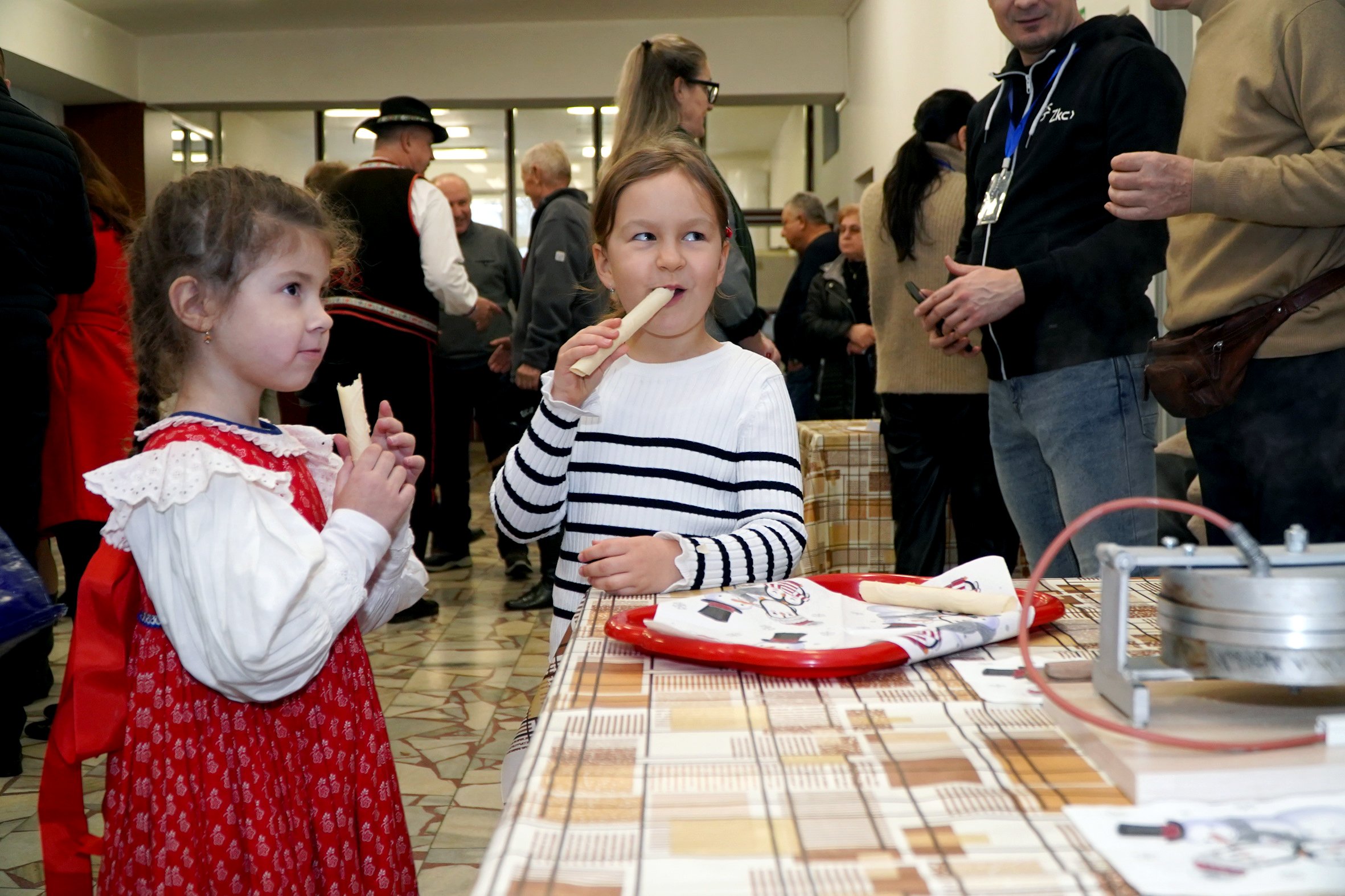 SVETLO TRADÍCIÍ  festival kolied a zvykov