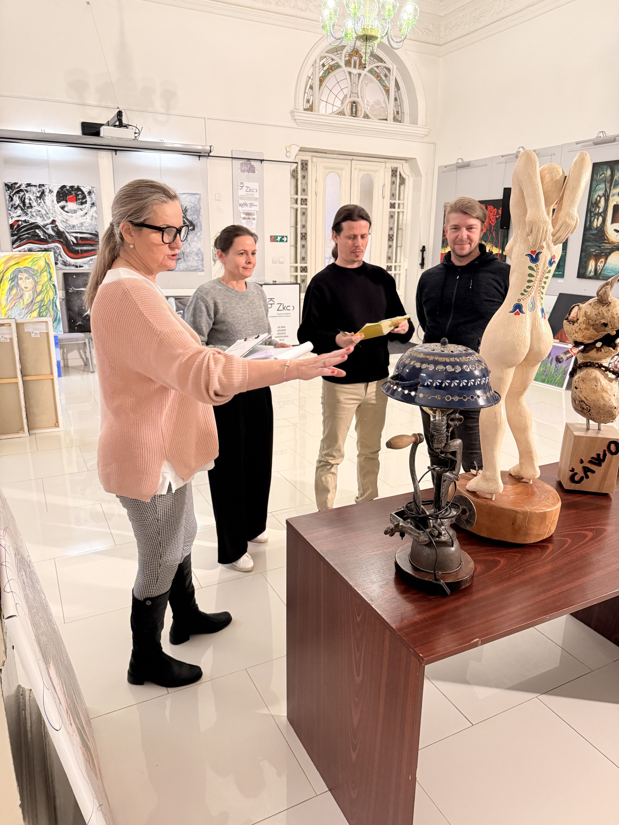 VÝTVARNÉ SPEKTRUM 2026 regionálne kolo Michalovce, Sobrance - vernisáž, vyhodnotenie, rozborový seminár