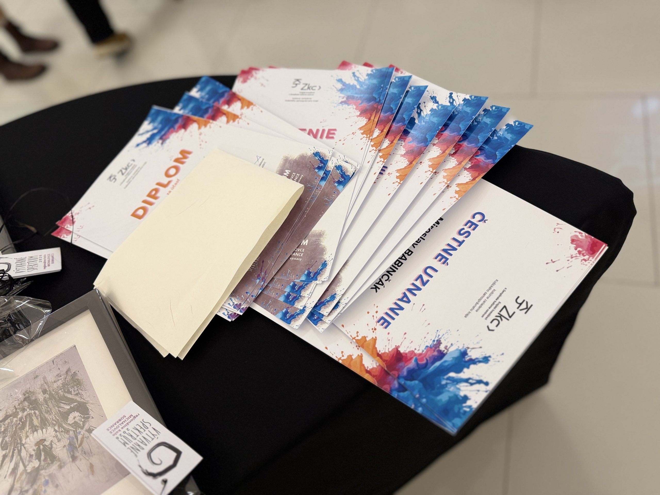 VÝTVARNÉ SPEKTRUM 2026 regionálne kolo Michalovce, Sobrance - vernisáž, vyhodnotenie, rozborový seminár