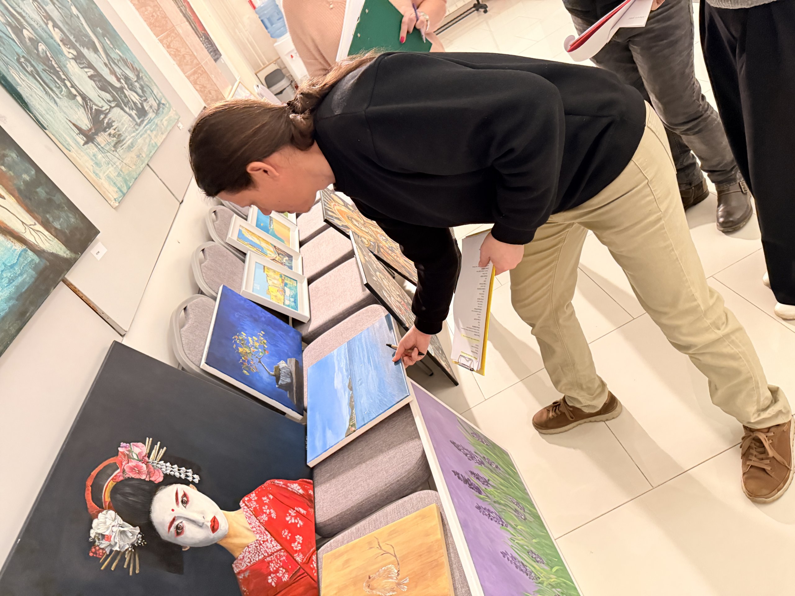 VÝTVARNÉ SPEKTRUM 2026 regionálne kolo Michalovce, Sobrance - vernisáž, vyhodnotenie, rozborový seminár