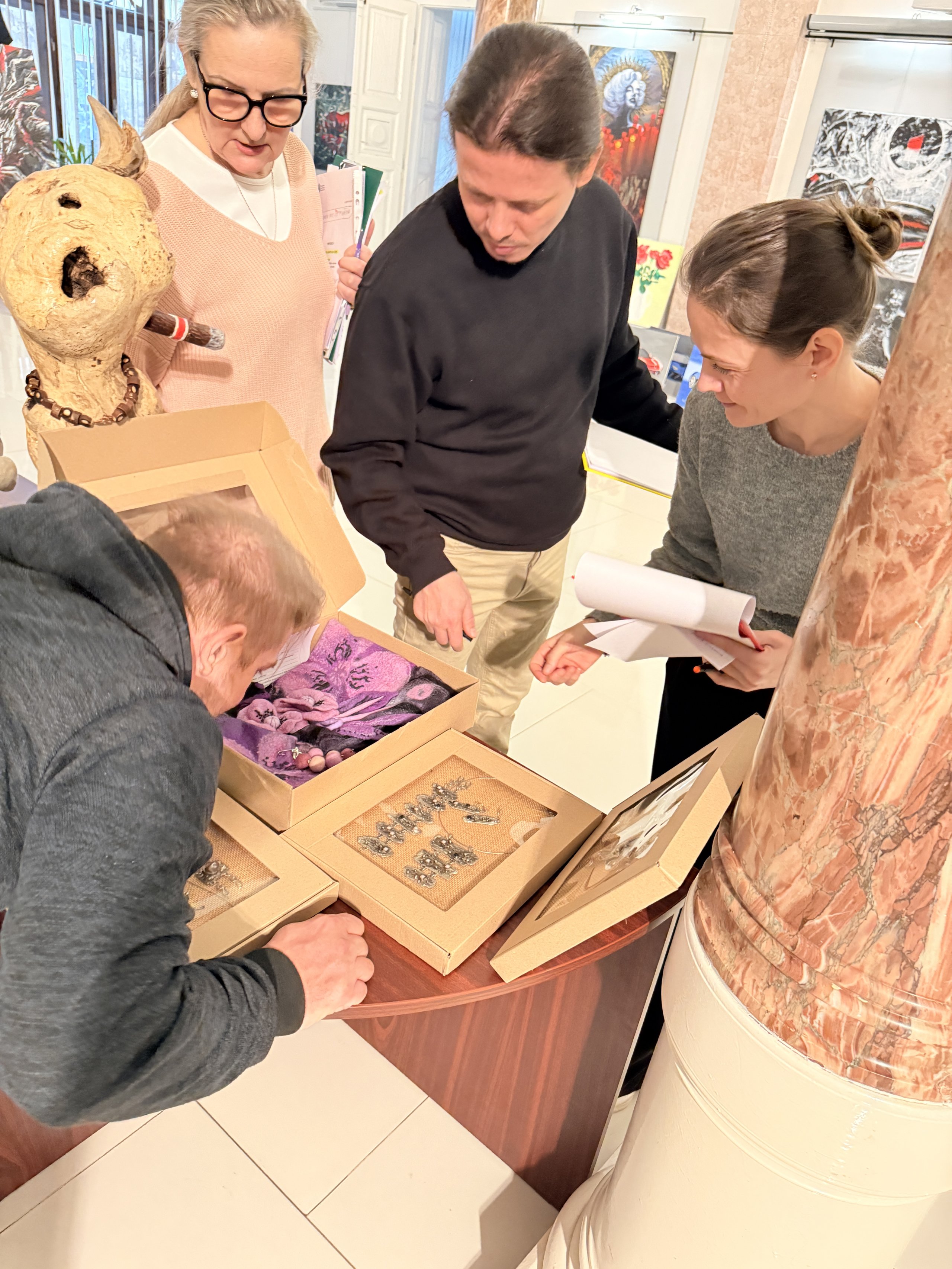 VÝTVARNÉ SPEKTRUM 2026 regionálne kolo Michalovce, Sobrance - vernisáž, vyhodnotenie, rozborový seminár